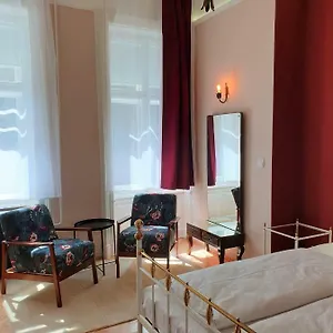 madana-apartman.inbudapesthotels.com/