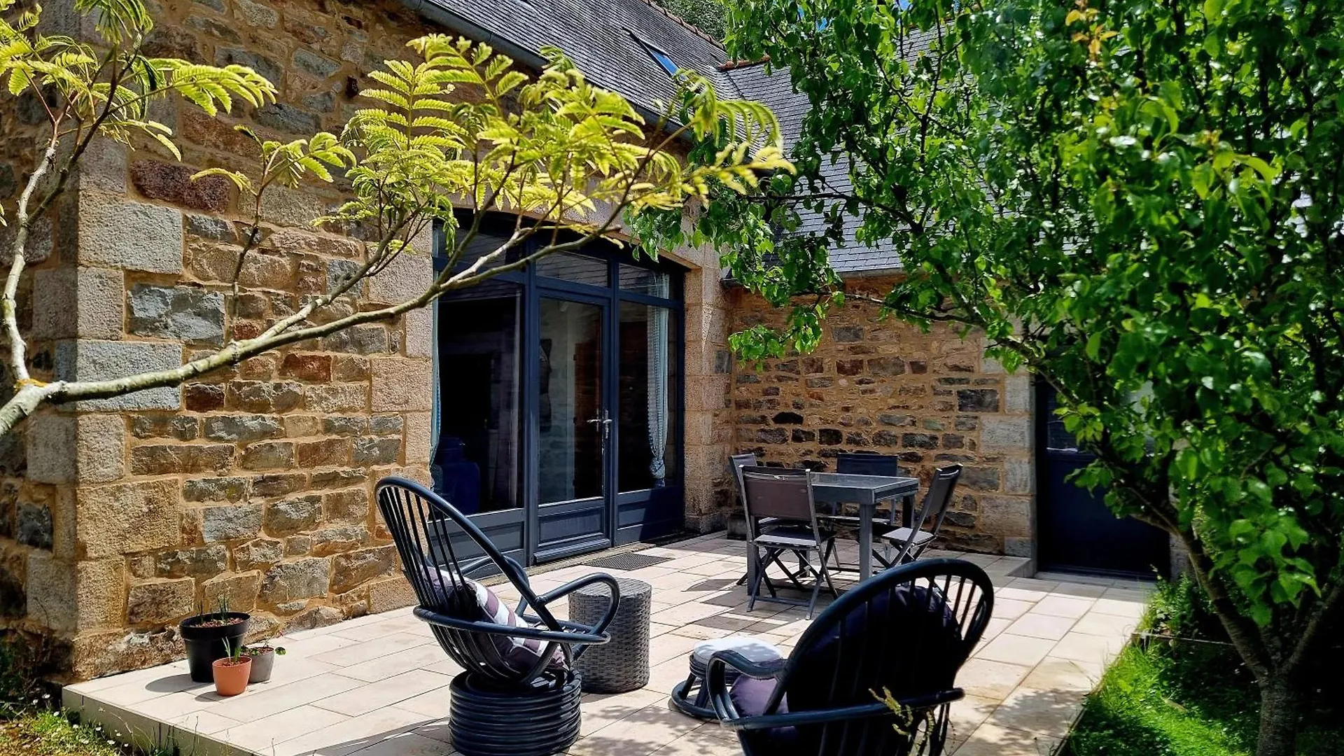 Saint-Quay-Perros Haut En Couleurs בית נופש